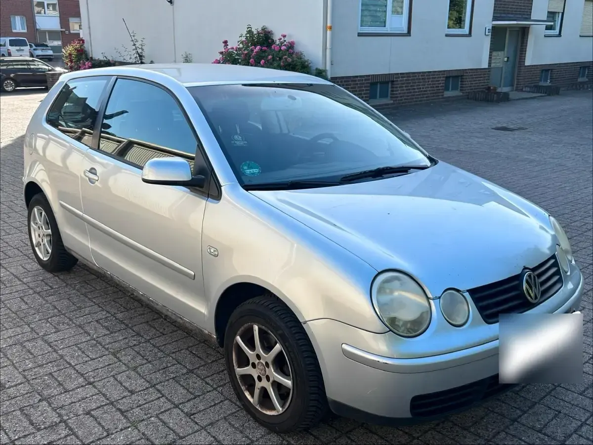 Gebraucht VW Polo 54 PS (39 kW) 2004 Silber Kleinwagen