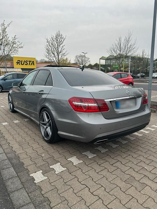 Gebraucht Mercedes 350 AMG 265 PS (194 kW) 2011 Grau Limousine