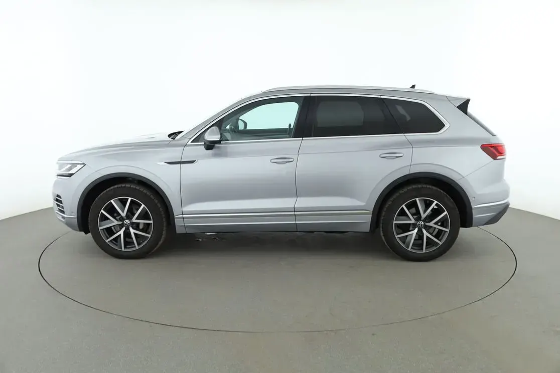 Gebraucht VW Touareg Elegance 231 PS (169 kW) 2021 Grau SUV