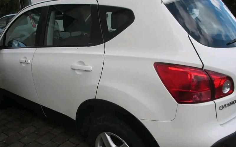Gebraucht Nissan Qashqai Tekna 150 PS (110 kW) 2007 Weiß SUV
