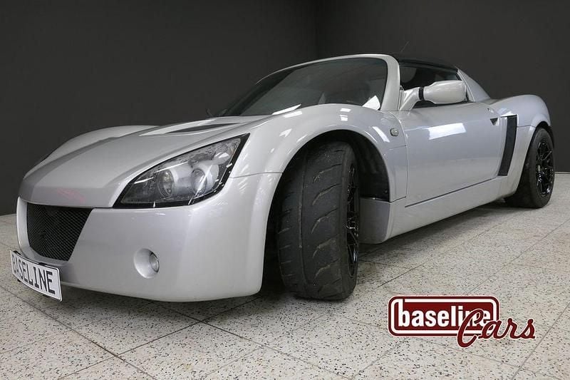 Silber Gebraucht 2002 Opel Speedster Cabrio | 19.999 € - Bild 1/4