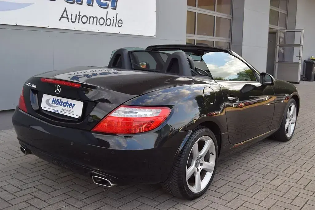 Gebraucht Mercedes SLK200 AMG Edition 1 184 PS (135 kW) 2011 Schwarz Cabrio