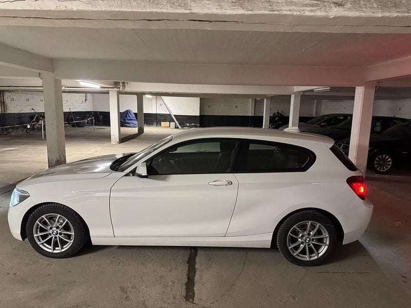 Gebraucht BMW 116 136 PS (100 kW) 2013 Weiß Kleinwagen