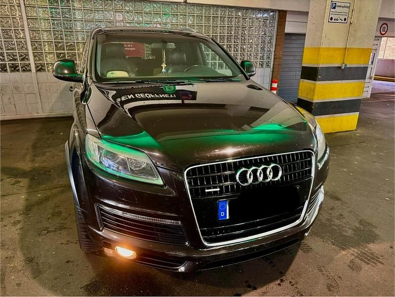 Braun Gebraucht 2008 Audi Q7 S-Line SUV | 10.000 € (Fairer Preis) - Bild 1/4