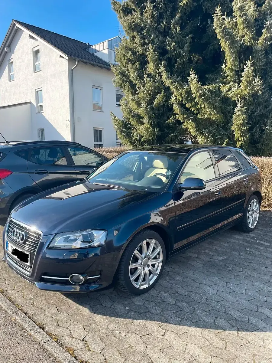 Używany Audi A3 Ambition 160 KM (117 kW) 2012 Niebieski Hatchback