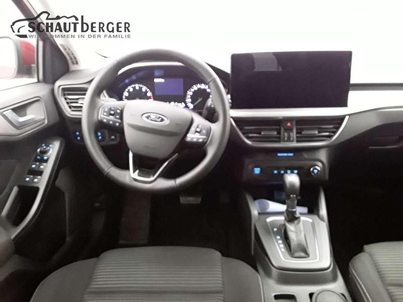 Gebraucht Ford Focus Titanium 155 PS (114 kW) 2024 Rot Kombi
