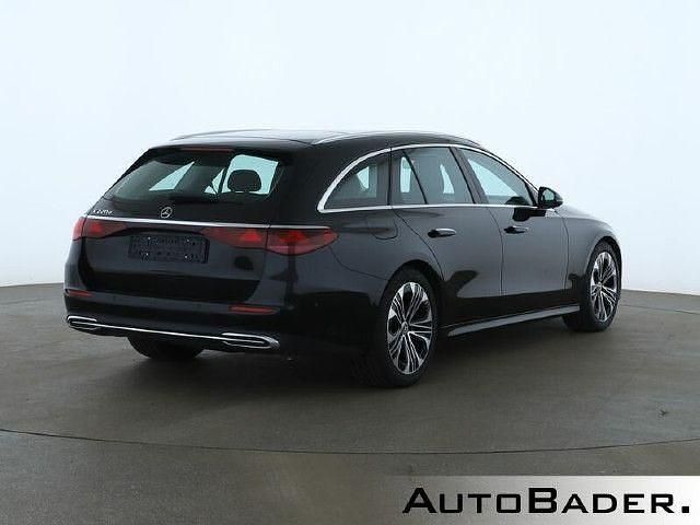 Gebraucht Mercedes E220 Advanced 197 PS (144 kW) 2023 197 obsidianschwarz Kombi