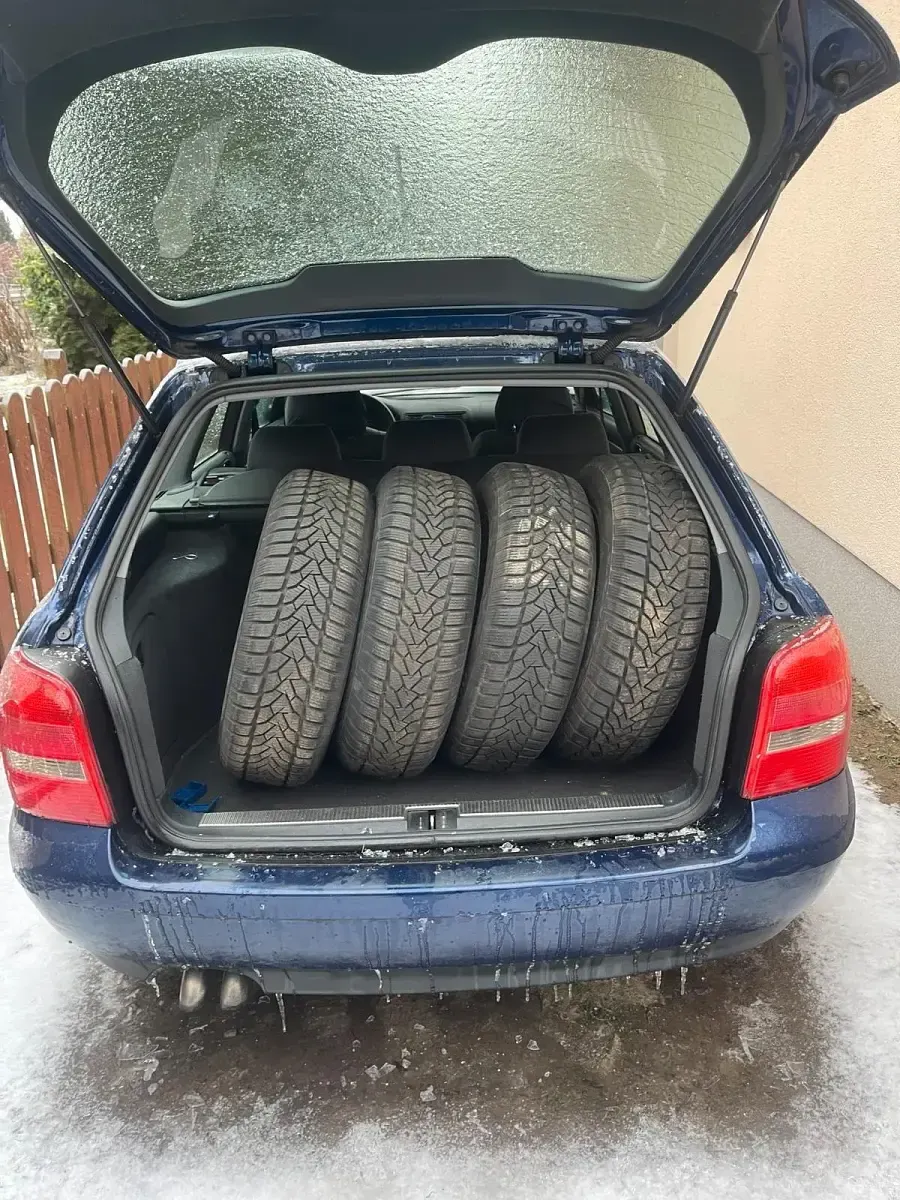 Gebraucht Audi A4 90 PS (66 kW) 2000 Blau Kombi