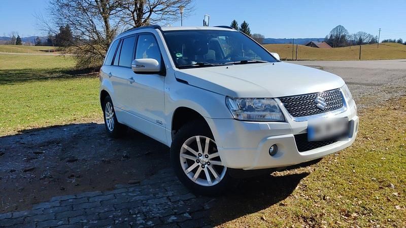 Gebraucht Suzuki Grand Vitara 229 PS (168 kW) 2011 Weiß SUV