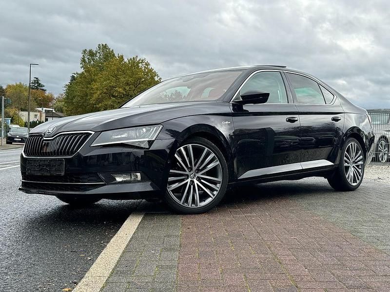 Schwarz Gebraucht 2016 Skoda Superb LAURIN & KLEMENT Limousine | 19.990 € (Fairer Preis) - Bild 1/4