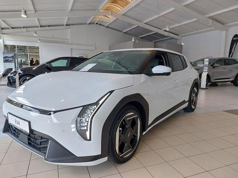 Neu Kia EV4 150 kW (204 PS) 2025 Weiß Kleinwagen