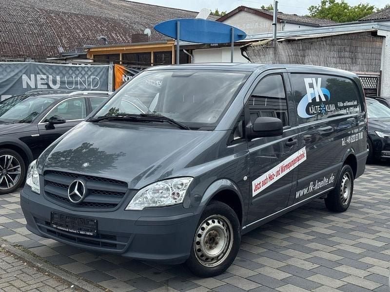 Grau Gebraucht 2014 Mercedes Vito Van / Kleinbus | 8.700 € (Superpreis) - Bild 1/4