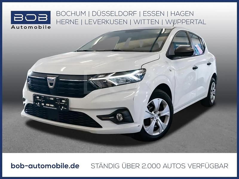 Weiß Gebraucht 2021 Dacia Sandero Essentiel Kleinwagen | 12.888 € (Fairer Preis) - Bild 1/3