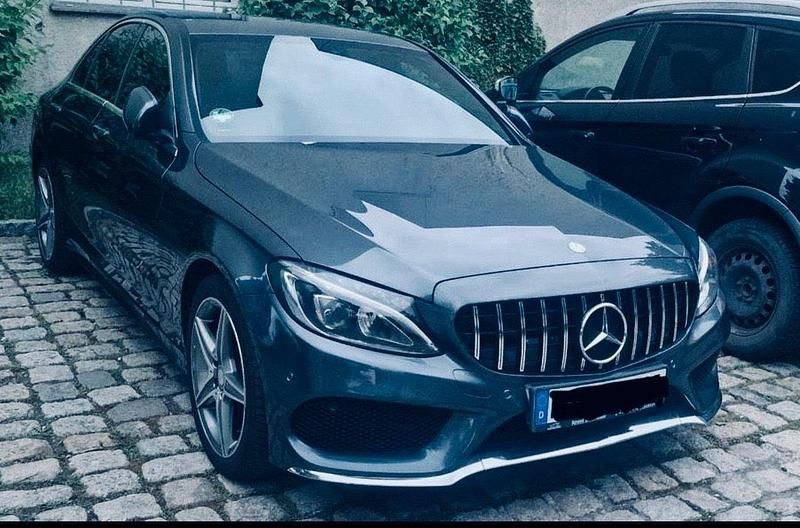 Grau Gebraucht 2014 Mercedes C220 Limousine | 15.000 € (Etwas zu teuer) - Bild 1/4