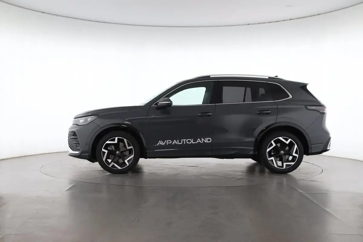Gebraucht VW Tiguan R-line 150 PS (110 kW) 2026 Delfingrau SUV
