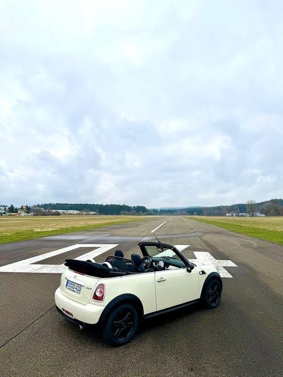 Gebraucht Mini Cooper Cabriolet 122 PS (89 kW) 2013 Weiß Cabrio