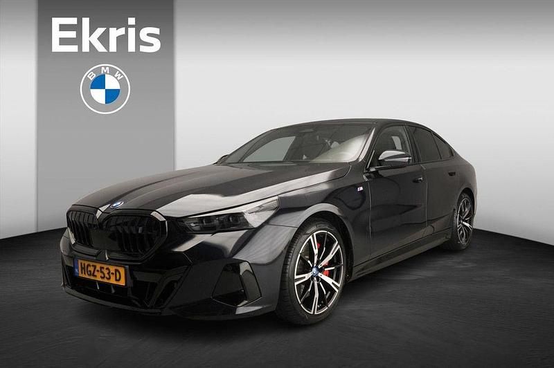 Schwarz Gebraucht 2025 BMW i5 M Sport Limousine | 58.900 € (Guter Preis) - Bild 1/4