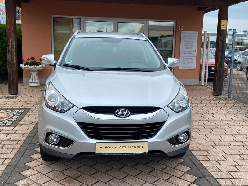 Silber Gebraucht 2013 Hyundai ix35 Edition SUV | 8.500 € (Guter Preis) - Bild 1/4