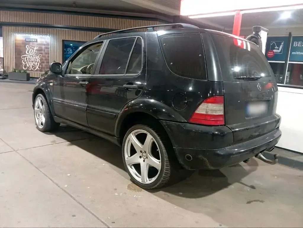 Gebraucht Mercedes ML320 2002 Schwarz SUV