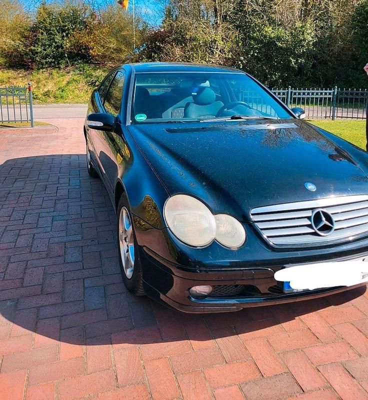 Gebraucht Mercedes C200 163 PS (119 kW) 2001 Schwarz Coupé