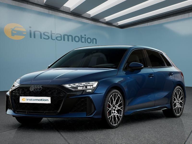 Blau Gebraucht 2024 Audi RS3 Sportback Kleinwagen | 65.249 € (Fairer Preis) - Bild 1/4