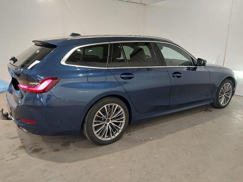 Gebraucht BMW 320 Shadowline 190 PS (139 kW) 2023 Blaukeine angabe Kombi
