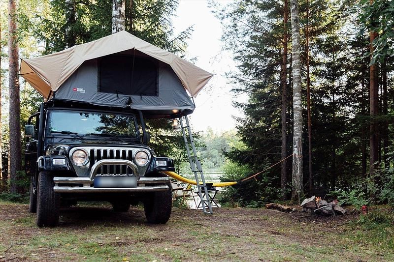 Gebraucht Jeep Wrangler Sahara 169 PS (124 kW) 2000 Schwarz SUV