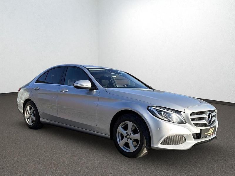 Gebraucht Mercedes C180 156 PS (114 kW) 2014 Silber Limousine