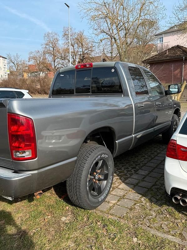 Gebraucht Dodge Ram 345 PS (253 kW) 2006 Grau Pickup