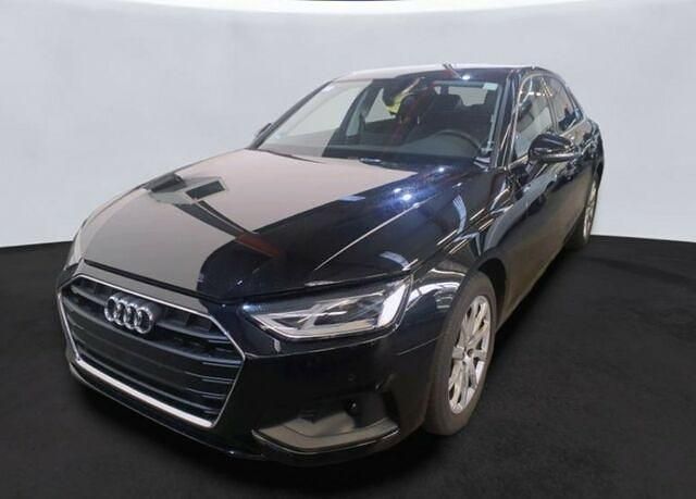 Gebraucht Audi A4 Basis 150 PS (110 kW) 2023 Mythosschwarz metallic Limousine