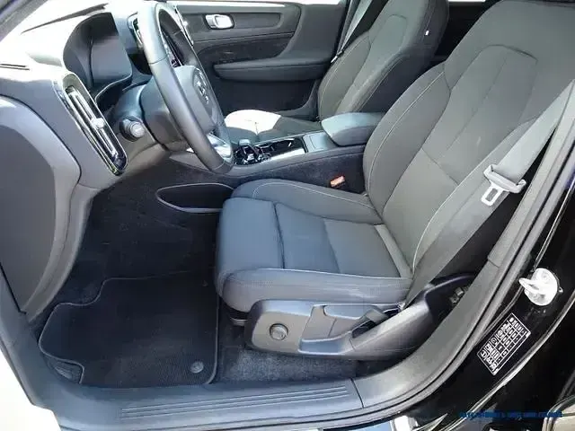 Gebraucht Volvo XC40 Plus 300 kW (408 PS) 2022 019 black stone SUV