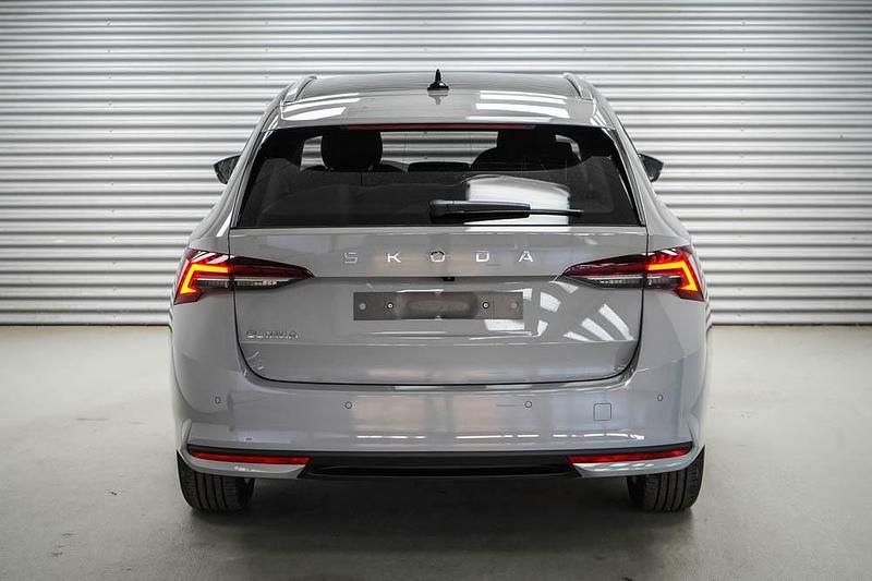 Neu Skoda Octavia Selection 150 PS (110 kW) 2025 Stahl grau uni (m3) Kombi