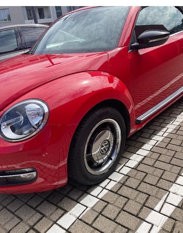 Gebraucht VW Beetle 140 PS (102 kW) 2014 Rot Kleinwagen