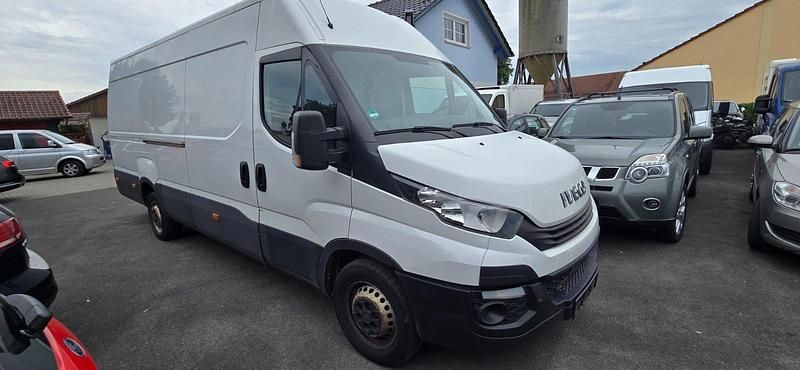 Weiß Gebraucht 2019 Iveco Daily Van / Kleinbus | 12.790 € (Fairer Preis) - Bild 1/4