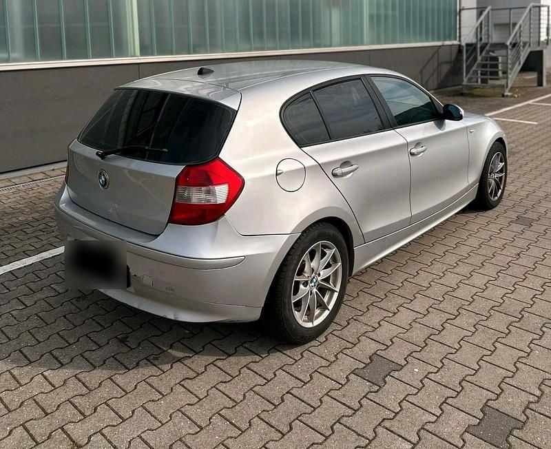 Second-hand BMW 116 116 CP (85 kW) 2004 Argintiu Hatchback