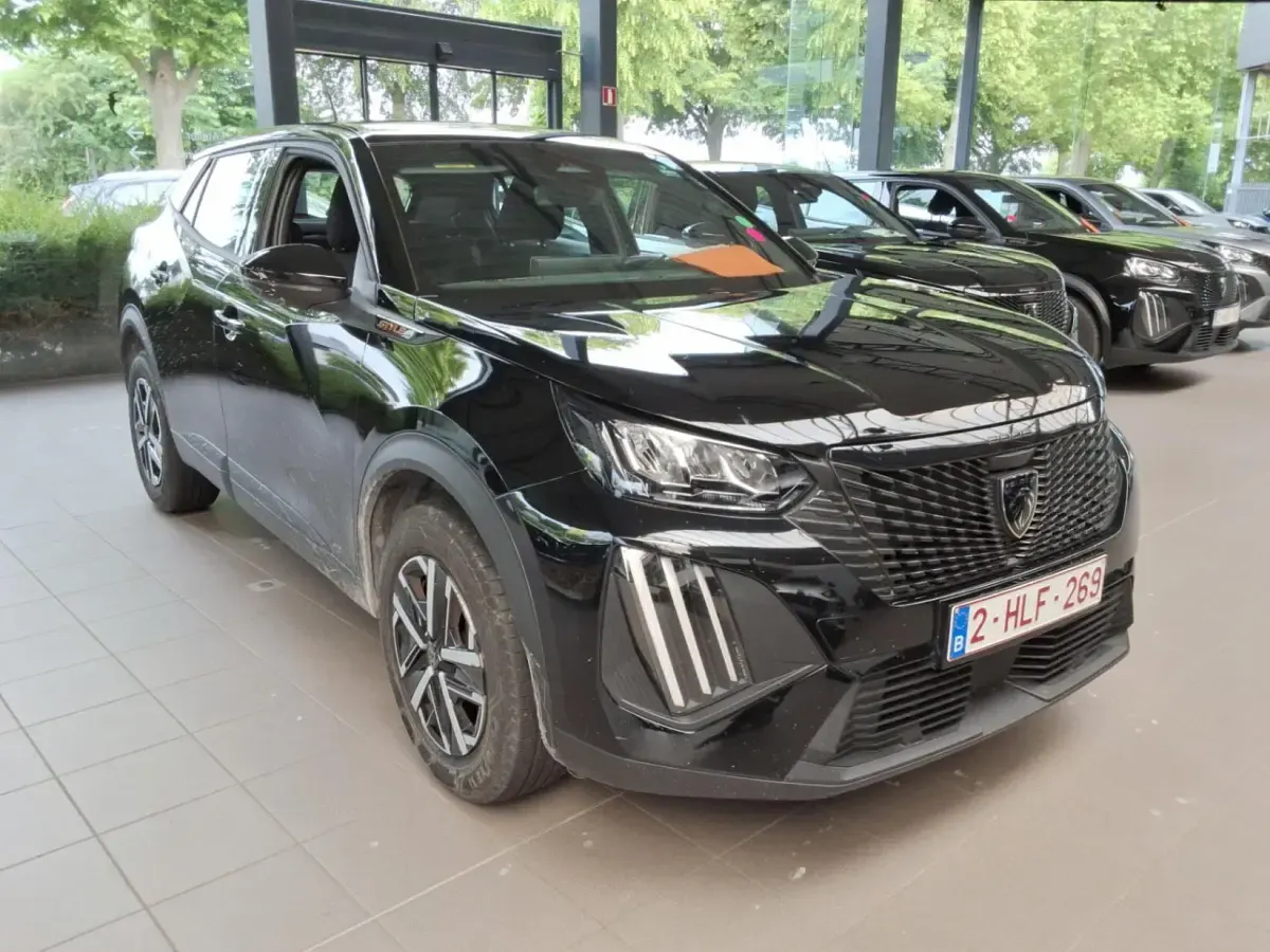 Gebraucht Peugeot 2008 Style 101 PS (74 kW) 2025 Schwarz SUV