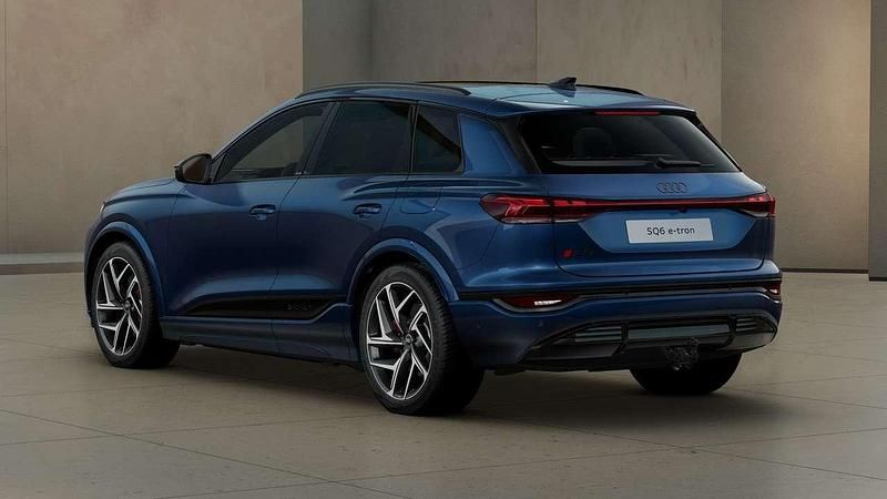 Gebraucht Audi SQ6 e-tron Edition .1 359 kW (489 PS) 2025 Blau SUV