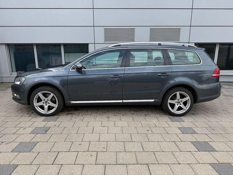 Gebraucht VW Passat Alltrack 140 PS (102 kW) 2012 Grau Kombi