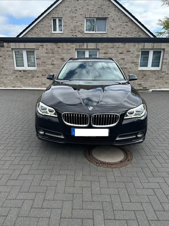 Gebraucht BMW 530 Sport Line 258 PS (189 kW) 2016 Schwarz Limousine