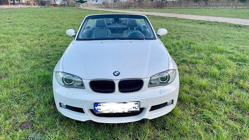 Gebraucht BMW 120 Cabriolet Performance 170 PS (125 kW) 2009 Weiß Cabrio