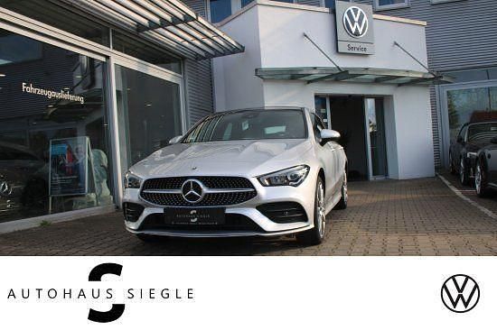 Iridiumsilber (metallic) Gebraucht 2023 Mercedes CLA250e Shooting Brake AMG Kombi | 34.780 € (Teuer) - Bild 1/4