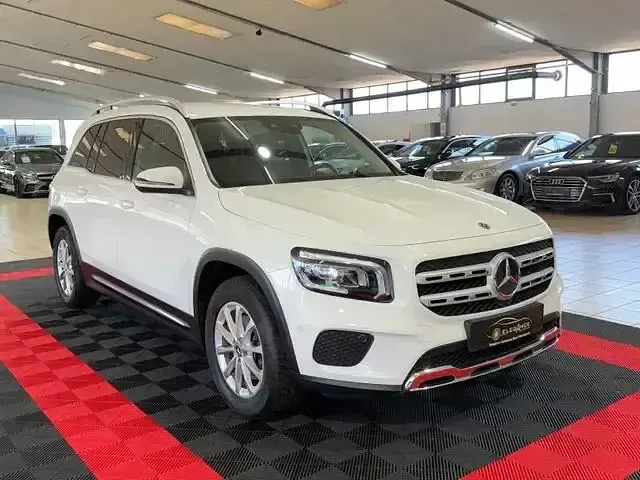 Gebraucht Mercedes GLB200 163 PS (119 kW) 2020 Andere SUV