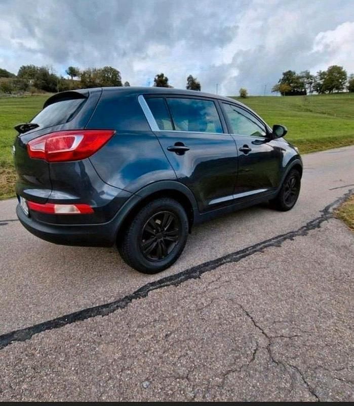 Gebraucht Kia Sportage 135 PS (99 kW) 2011 Grau SUV