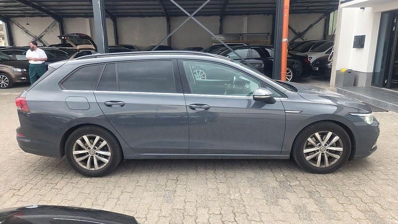 Gebraucht VW Golf VII Style 150 PS (110 kW) 2021 Grau Kleinwagen
