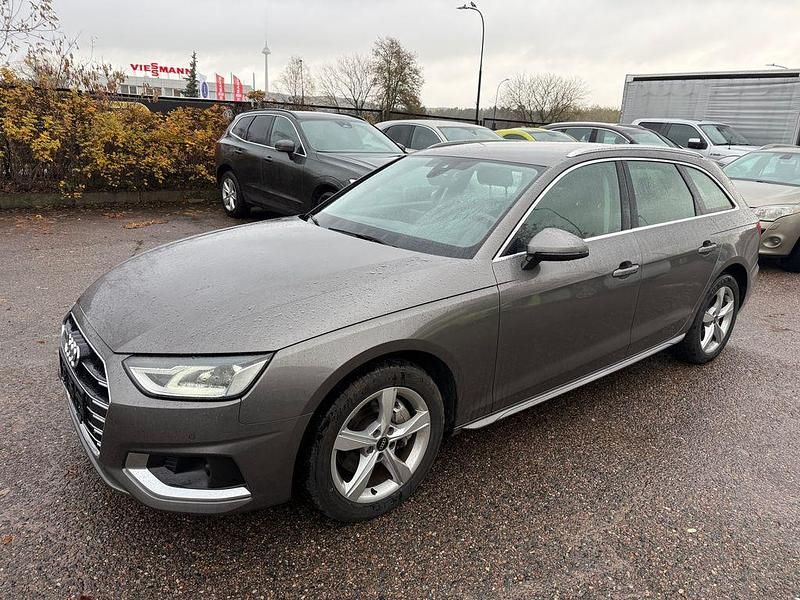 Braun Gebraucht 2021 Audi A4 Advanced Limousine | 16.900 € (Fairer Preis) - Bild 1/4