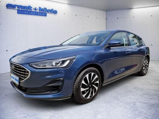 Chrome blue metallic Gebraucht 2024 Ford Focus Titanium Limousine | 25.770 € (Guter Preis) - Bild 1/4