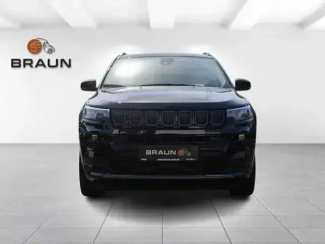 Gebraucht Jeep Compass 131 PS (96 kW) 2022 Schwarz SUV
