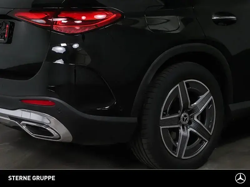 Gebraucht Mercedes GLC300 AMG 269 PS (197 kW) 2025 Schwarz SUV