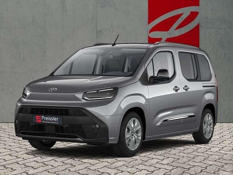 Silber Gebraucht 2024 Toyota Proace Verso City Kombi | 38.265 € (Teuer) - Bild 1/2