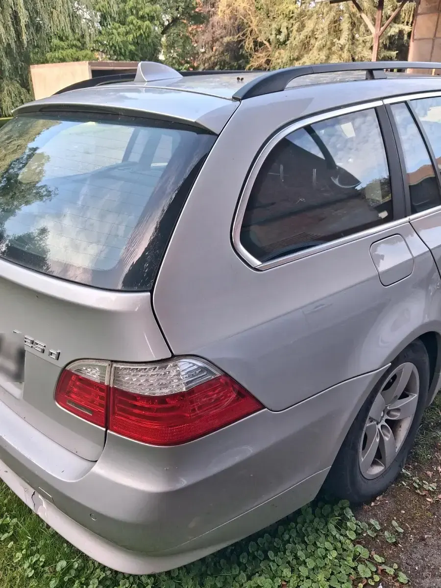 Gebraucht BMW 525 197 PS (144 kW) 2009 Silber Kombi